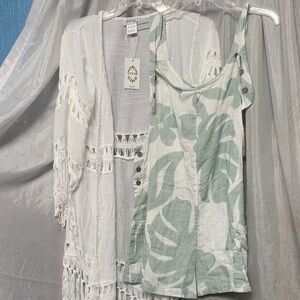 ViVI Linen Blend Green & White Tropical Romper